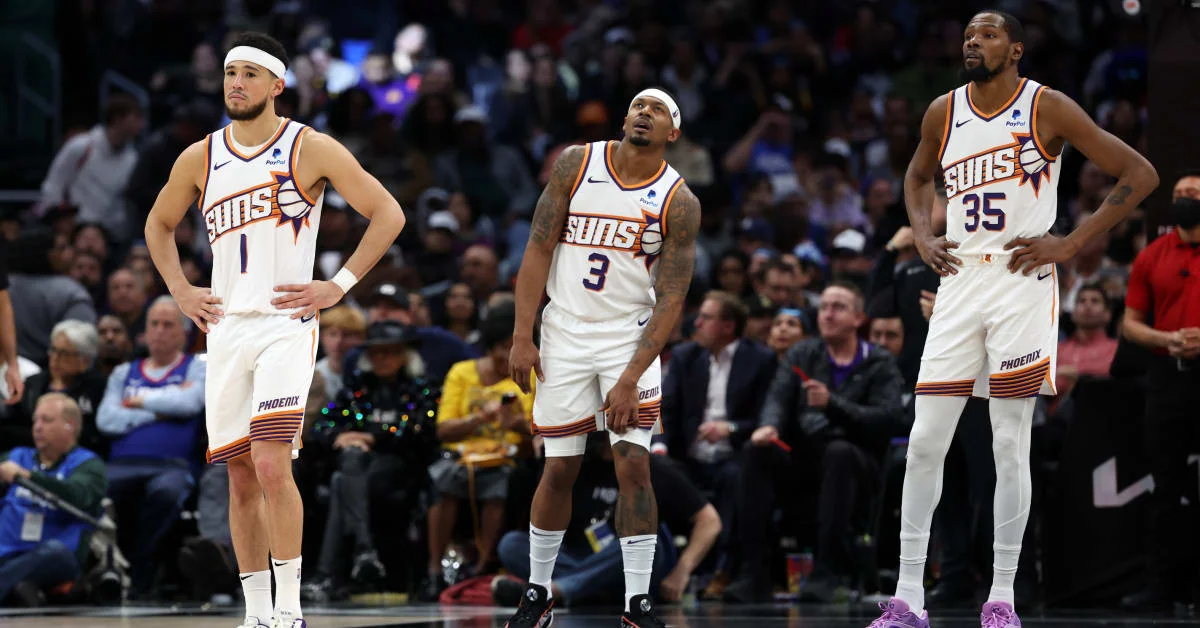 The Phoenix Suns built a star-studded team with Durant, Booker and Beal, but the Suns Superteam achieved zero playoff wins.  
